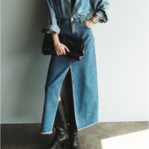 The Madi Front-Slit Denim Skirt by Pilcro (M)